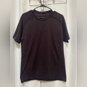 Men's dark Maroon/Purple Lululemon shirt